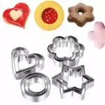 Set de 03 emportes pièces en métal de différents formes