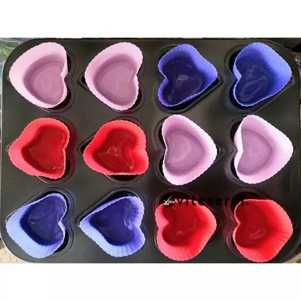 3a64951a dd96 47bc b66b 8f9731f54434 Moule métallique et moule en silicone forme cœur de 12