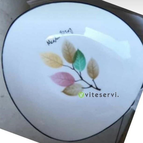 36627b0a 7231 41da 9419 04202c58f7fe Set de 06 Plateaux en porcelaine forme Arrondie