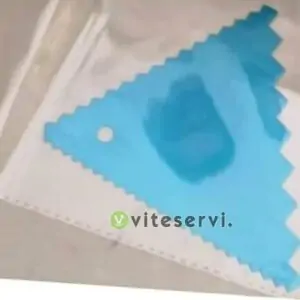 Lisseuse Triangulaire pour gâteaux et pâtes à sucre