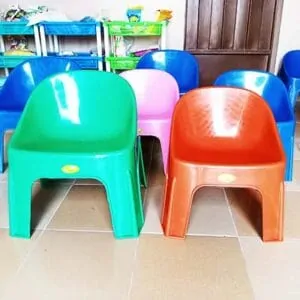 Chaise en plastique très résistante pour enfant