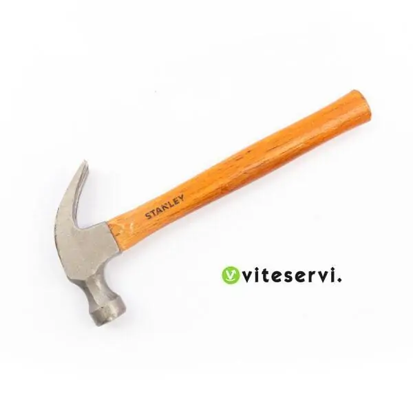 Marteau metallique a manche en bois