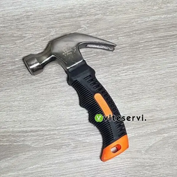Marteau metallique a manche en caoutchouc 3