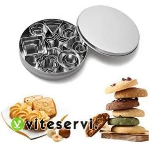 Set de 24 emportes pièces  en acier inoxydable