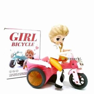 Petite conductrice de vélo à trois roues à jeu de lumière girl bicycle