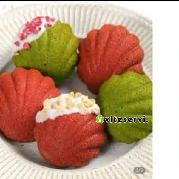 WhatsApp Image 2022 02 11 at 11.49.20 1 Moule en silicone de 08 trous de formes coquillages
