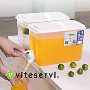 Bouilloire plastique froide à robinet avec ou sans support.