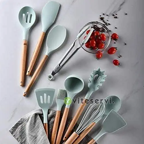 Set de 10 ustensiles avec bpite de rengement Set de 10 ustensiles de cuisine avec boite de rangement
