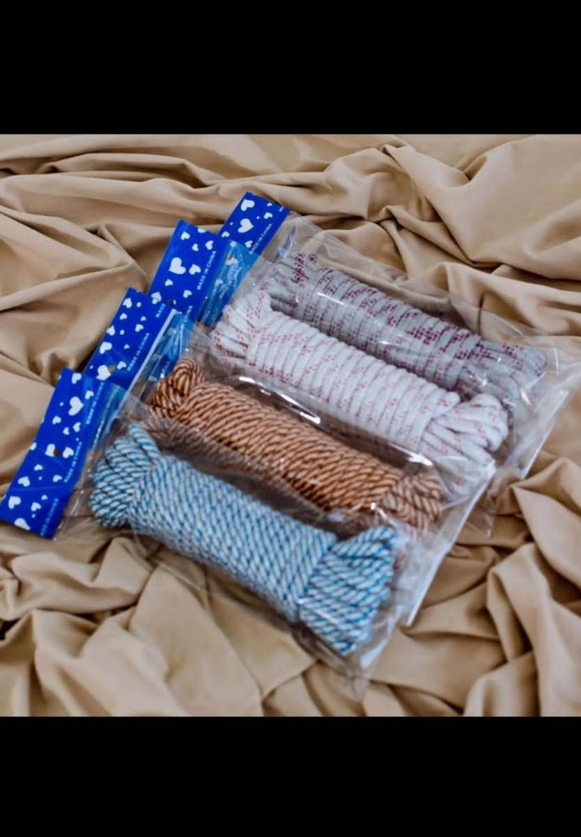 99aa8b3ea7a74d05b7c2e2bbf5cbf5dc Corde à linge pour vêtements