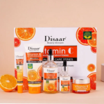 Kit Soin Visage Complet Disaar Vitamine C Éclaircissant, Hydratant et Anti-Âge, Sérum, Crème, Nettoyant, Essence et Contour des Yeux pour Peau Radieuse et Uniforme